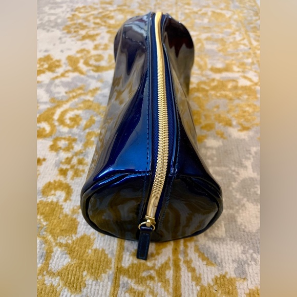 Cle de Peau Blue Cylinder Travel/Cosmetic Bag - Picture 3 of 4